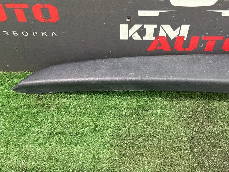 Накладка переднего бампера Opel Astra H