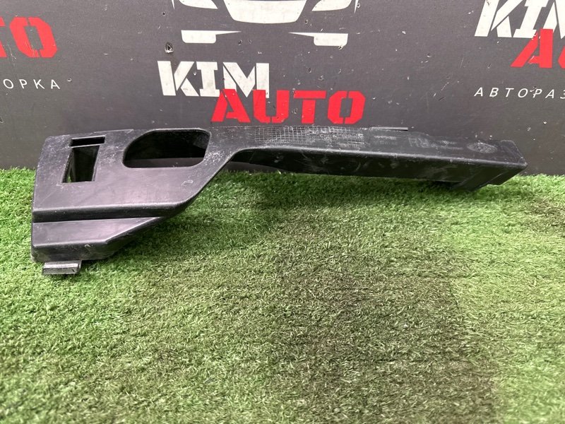 Кронштейн бампера Ford Focus 2