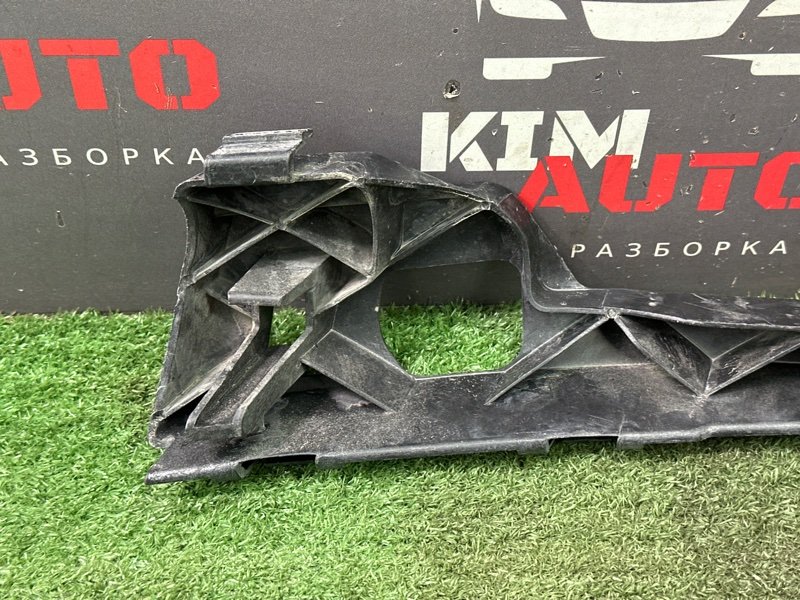 Кронштейн бампера Ford Focus 2