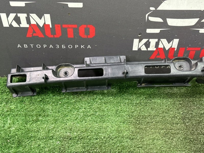 Кронштейн заднего бампера центральный Chevrolet Cruze J300