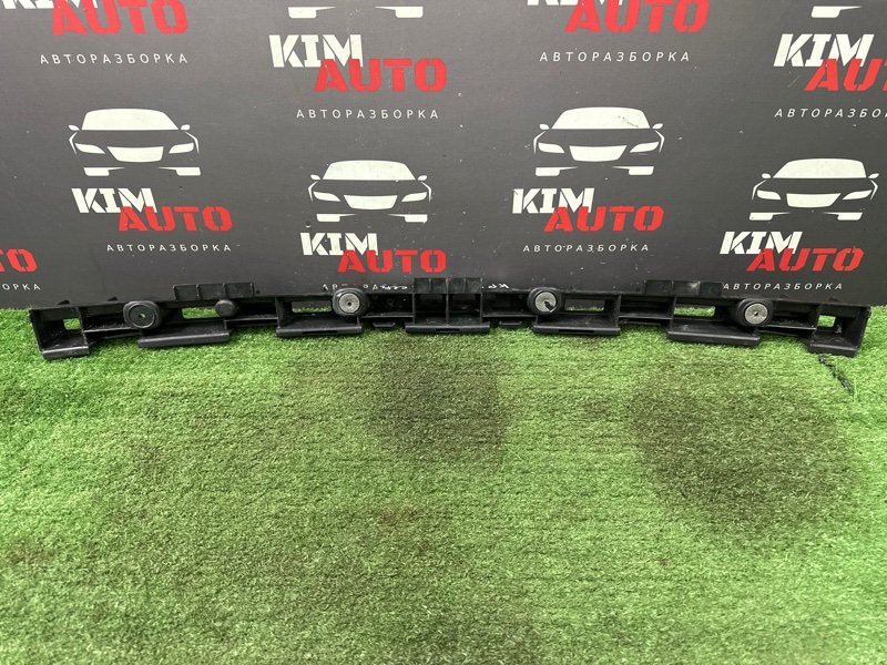 Кронштейн заднего бампера центральный Chevrolet Cruze J300