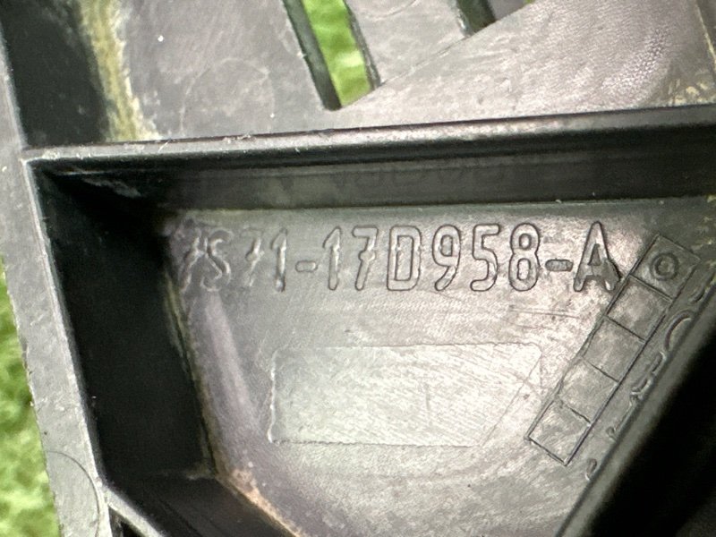 Кронштейн бампера Ford Mondeo 4