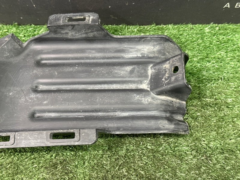 Направляющая решетки бампера Chevrolet Captiva