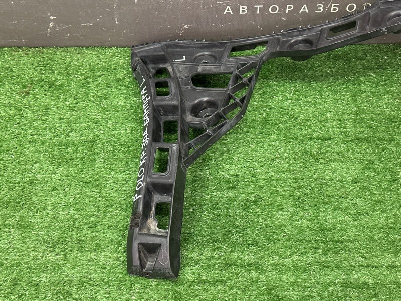 Кронштейн бампера Volkswagen Polo 5