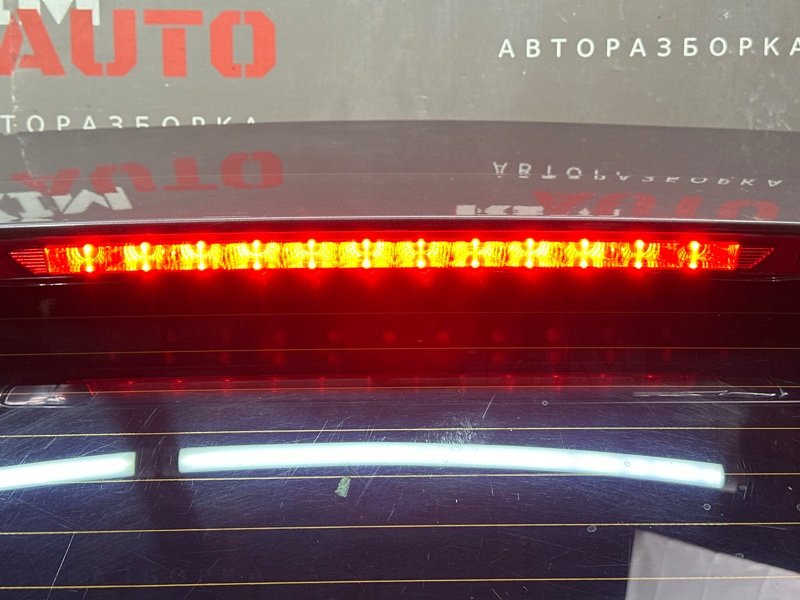 Крышка багажника Kia Ceed 1