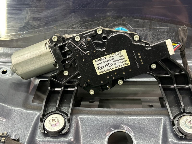 Крышка багажника Kia Ceed 1