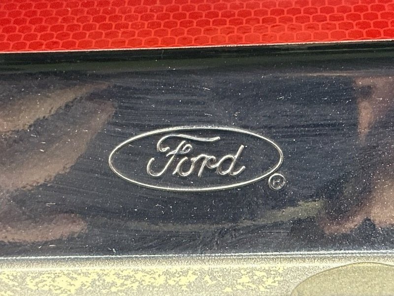 Крышка багажника Ford Mondeo 4