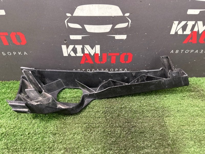 Кронштейн бампера Ford Focus 2