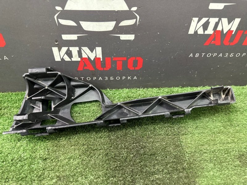 Кронштейн бампера Ford Focus 2