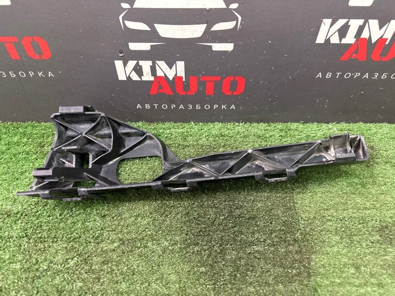 Кронштейн бампера Ford Focus 2