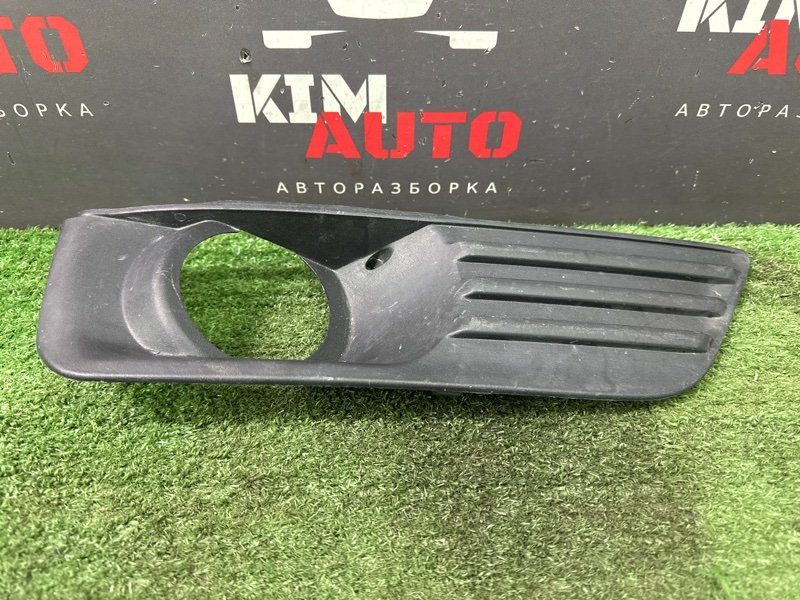 Рамка ПТФ Ford Focus 2