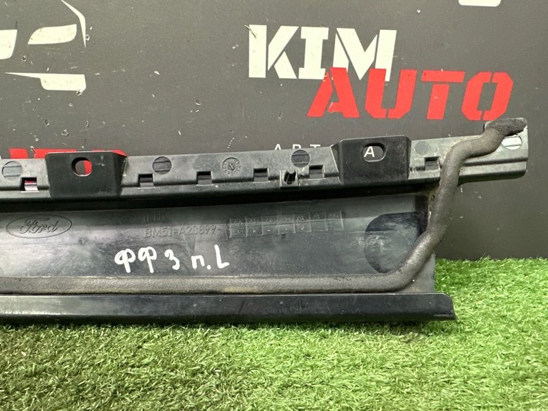 Накладка двери наружная Ford Focus 3