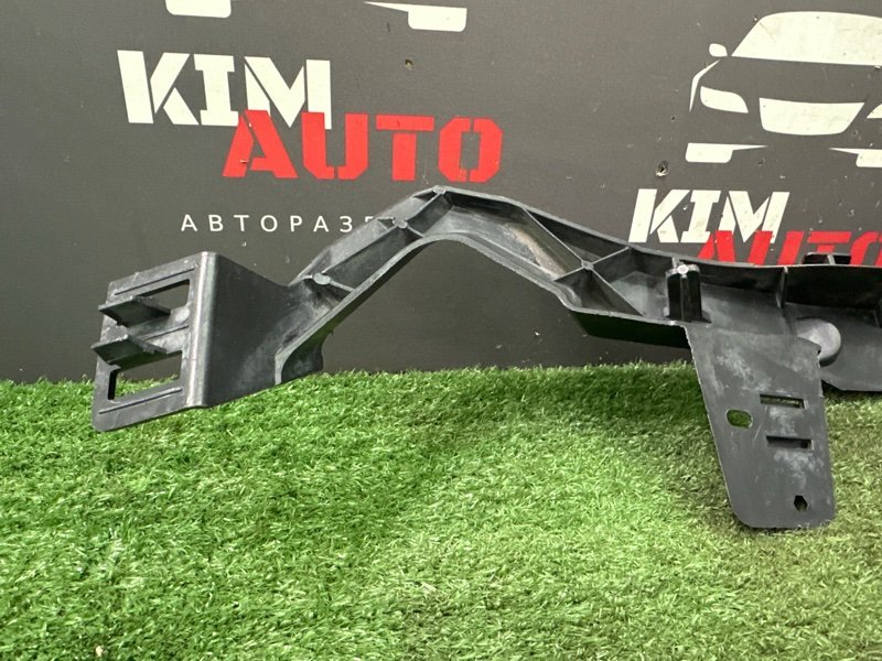 Кронштейн бампера Opel Astra J