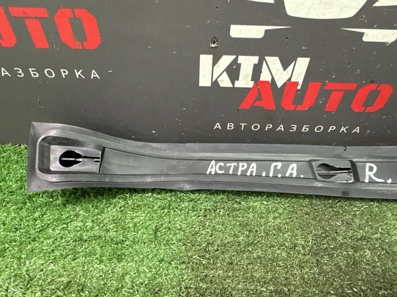 Накладка центральной стойки Opel Astra G