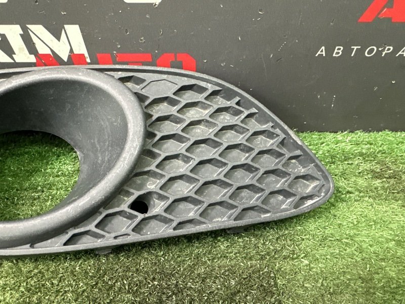 Решетка ПТФ Opel Zafira B