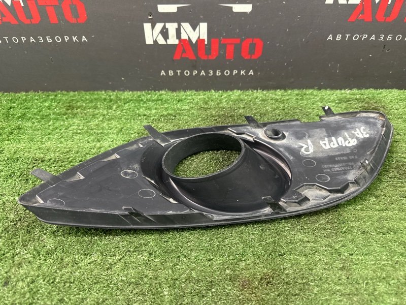 Решетка ПТФ Opel Zafira B