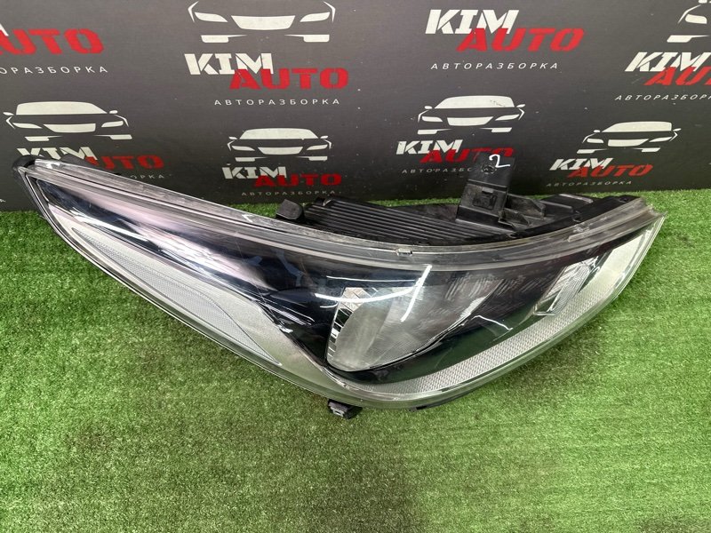 Фара Hyundai Solaris 2