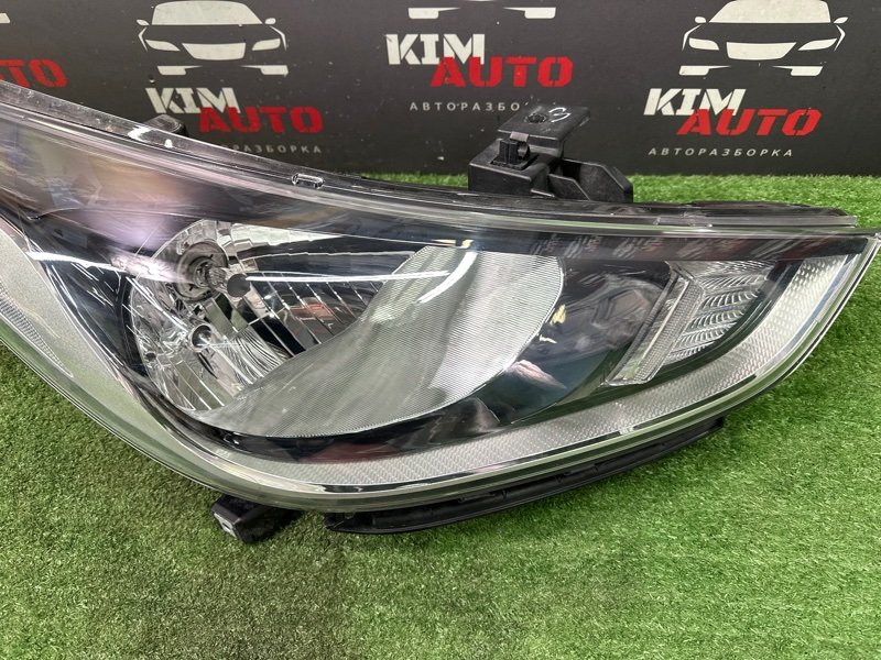 Фара Hyundai Solaris 2