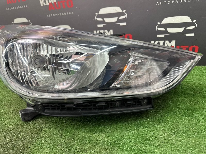 Фара Hyundai Solaris 2