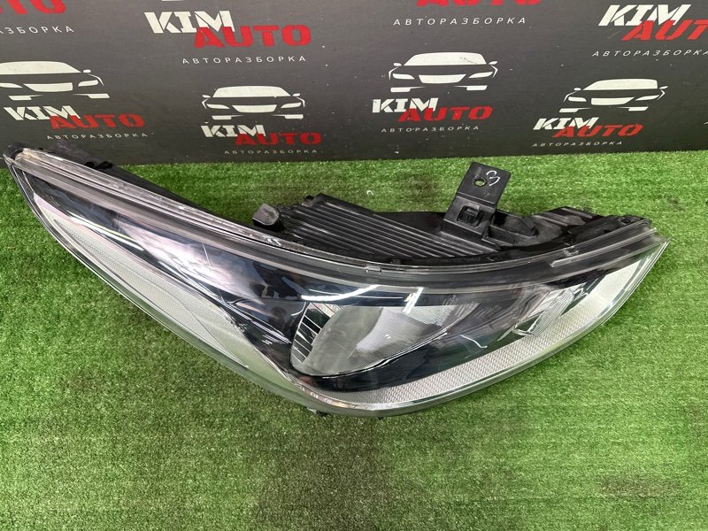 Фара Hyundai Solaris 2