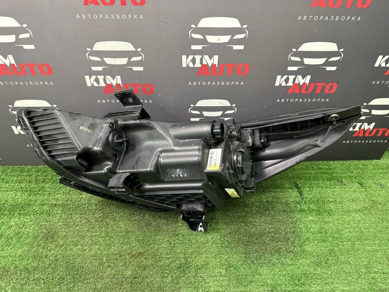 Фара Hyundai Solaris 2