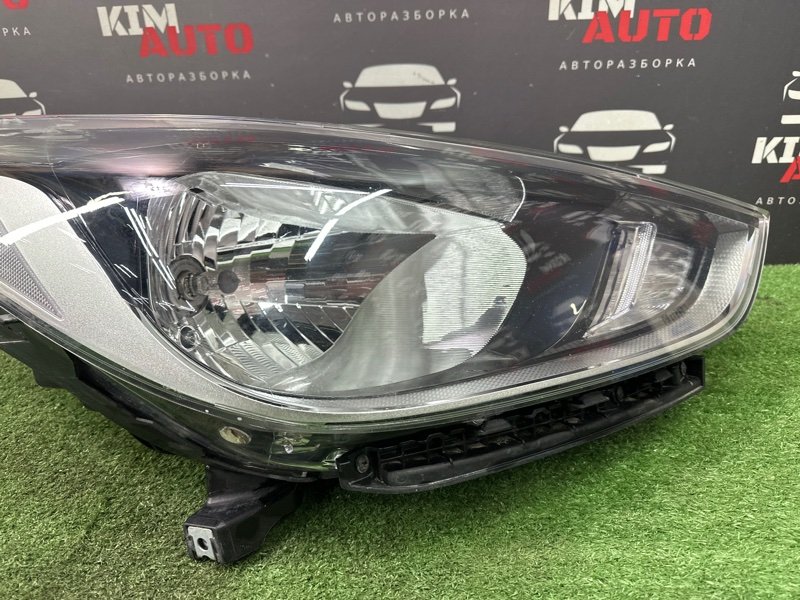 Фара Hyundai Solaris 2