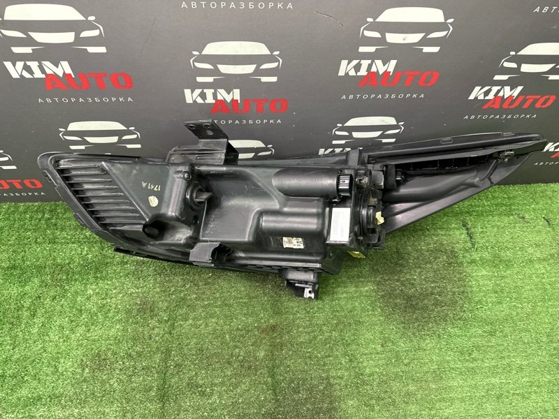 Фара Hyundai Solaris 2