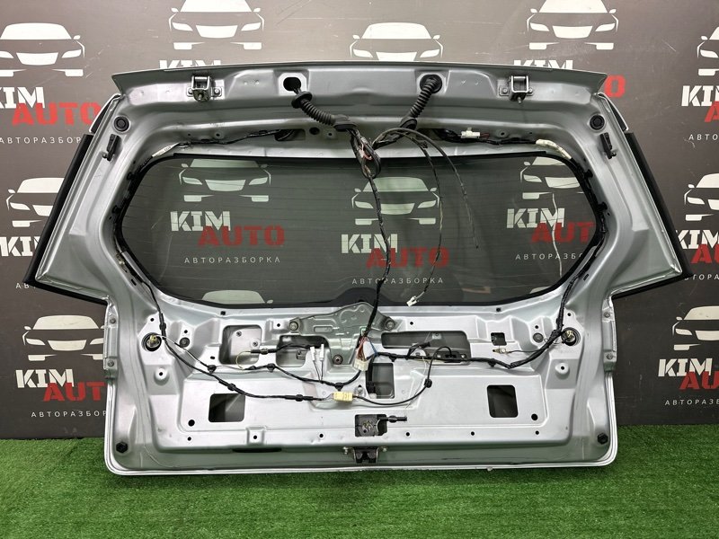 Крышка багажника Mitsubishi Outlander XL