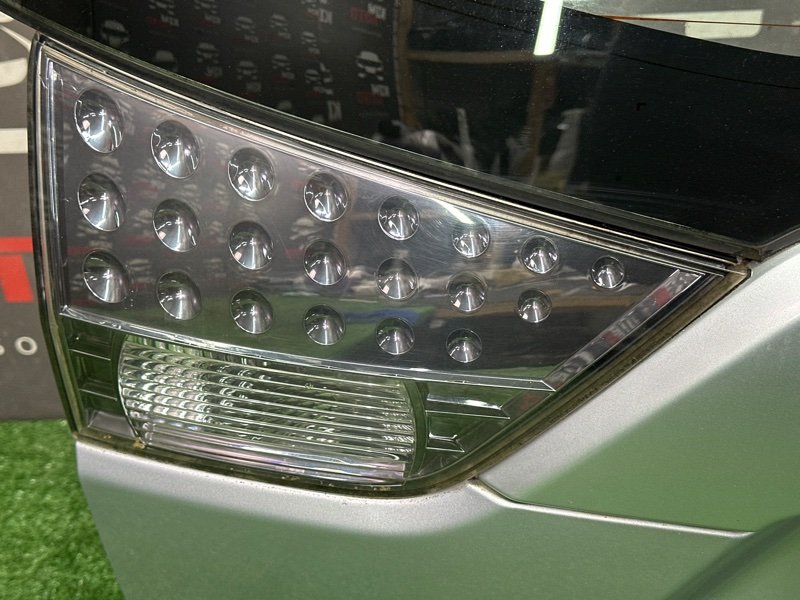 Крышка багажника Mitsubishi Outlander XL