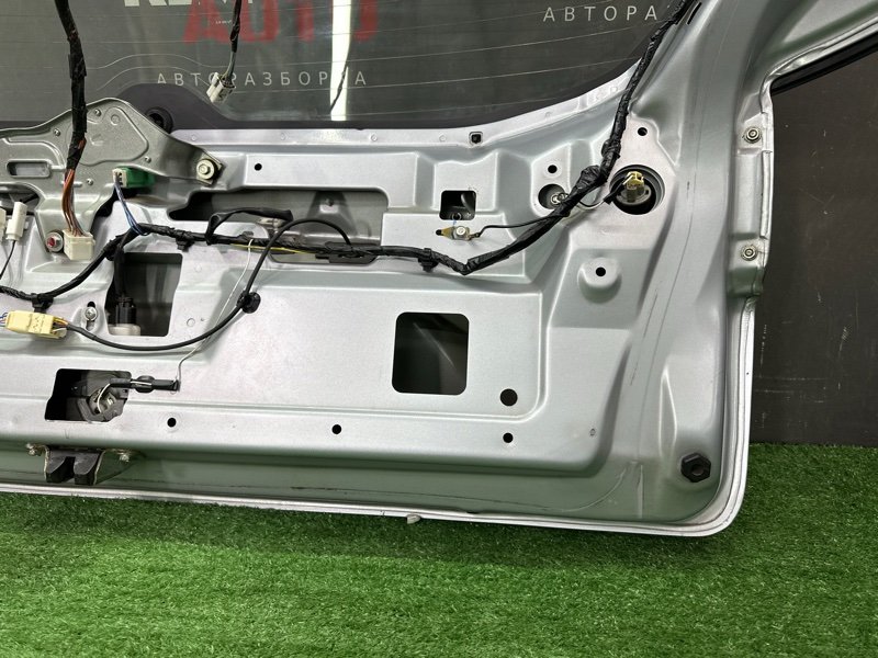 Крышка багажника Mitsubishi Outlander XL