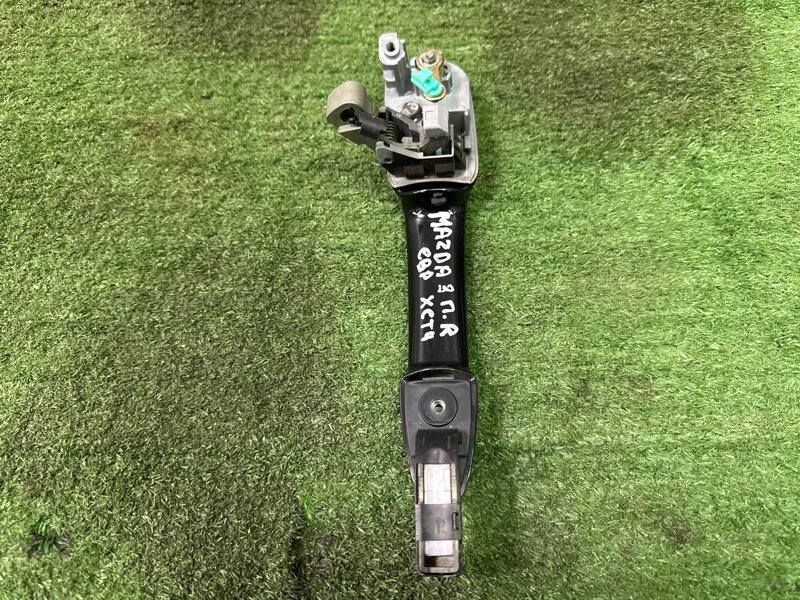 Ручка двери наружная Mazda 3 BK