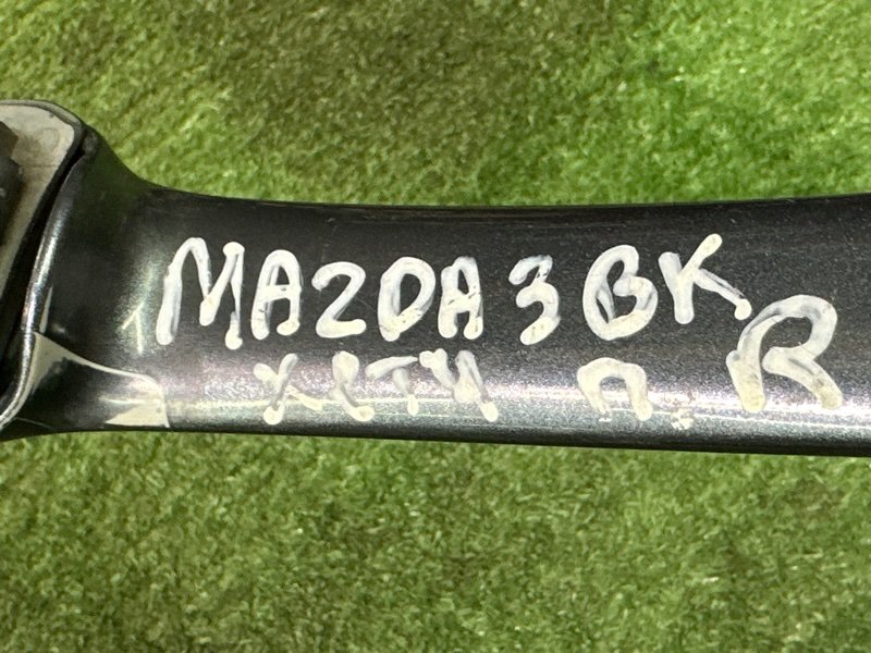 Ручка двери наружная Mazda 3 BK