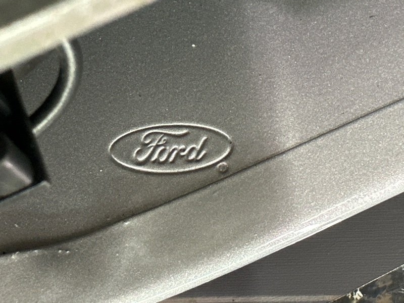 Крышка багажника Ford Mondeo 3