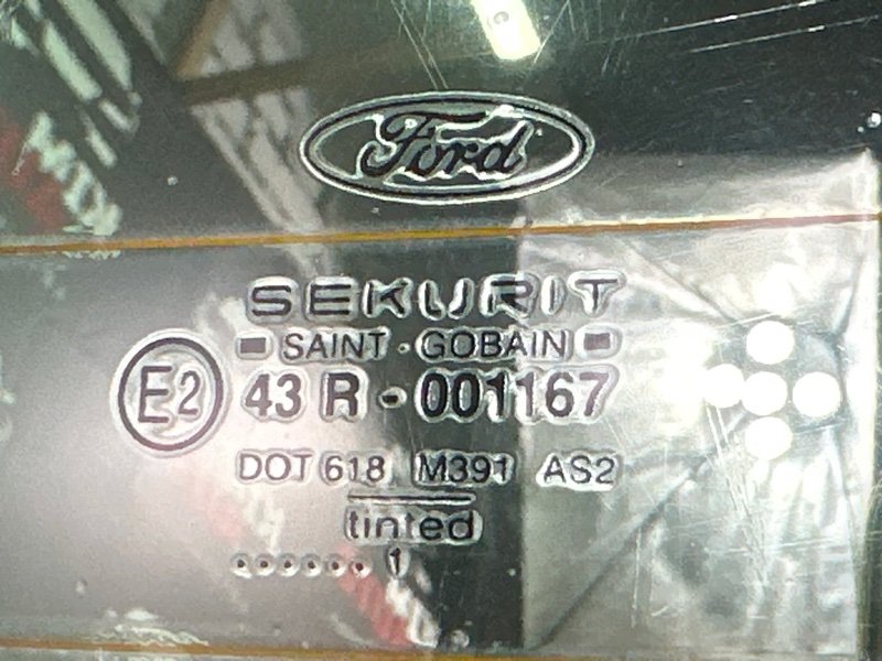 Крышка багажника Ford Mondeo 3