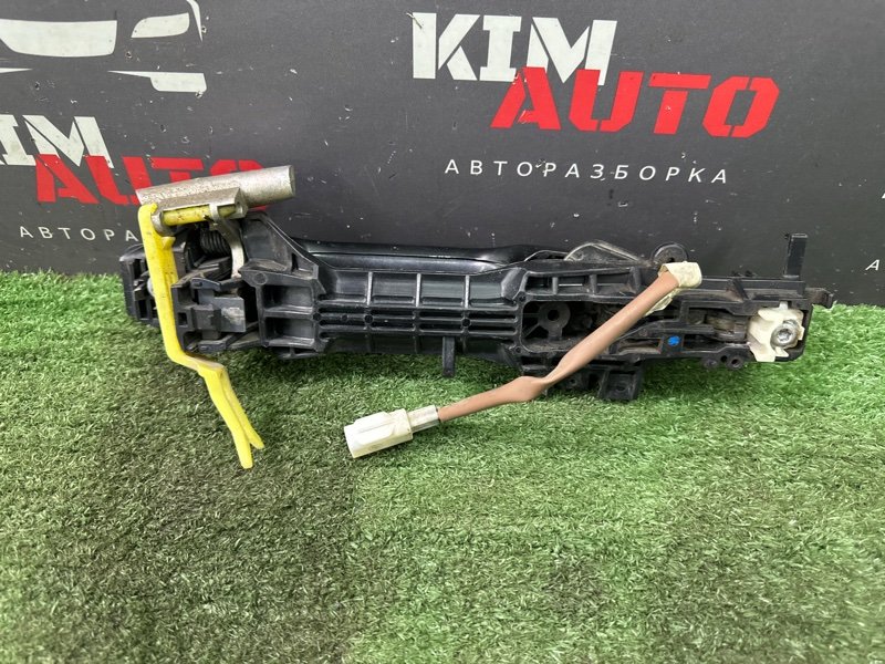 Ручка двери наружная Toyota Land Cruiser 200