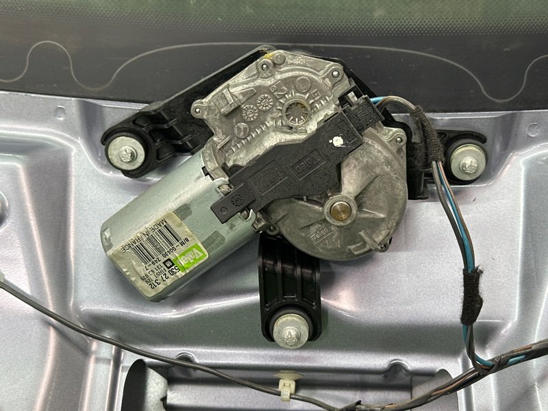 Крышка багажника Opel Corsa D