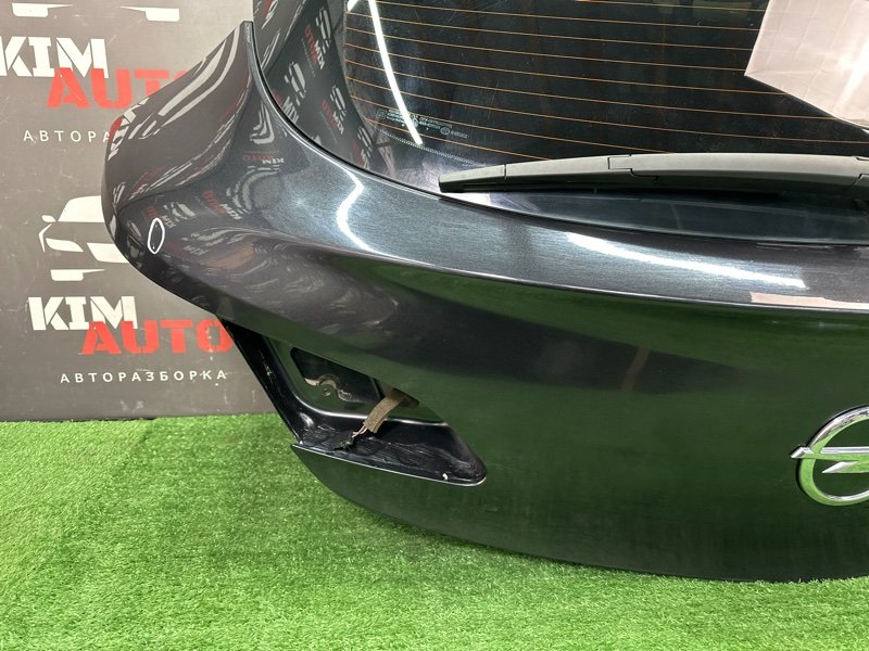 Крышка багажника Opel Astra J