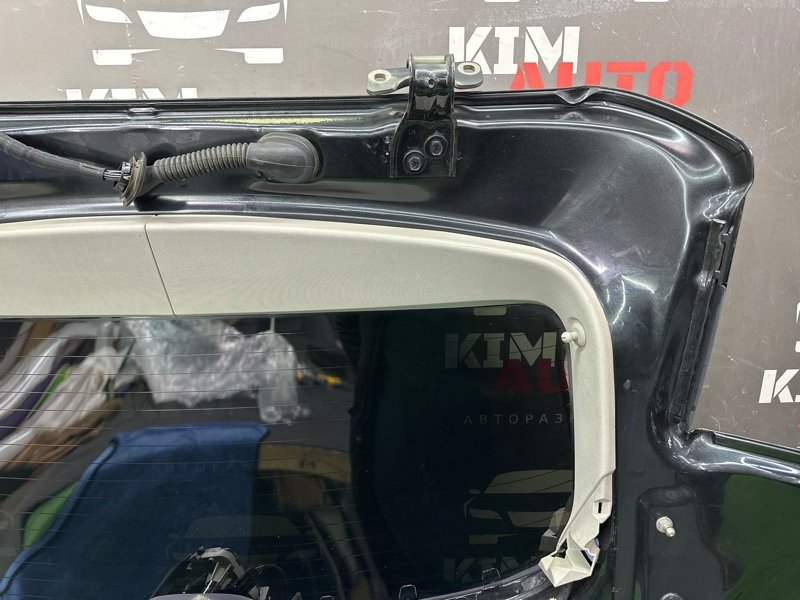 Крышка багажника Opel Astra J