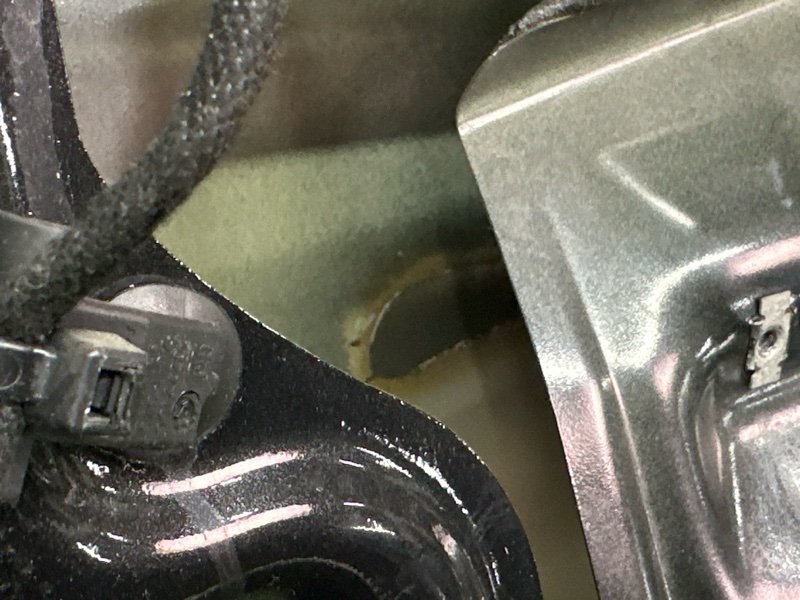 Крышка багажника Opel Astra J