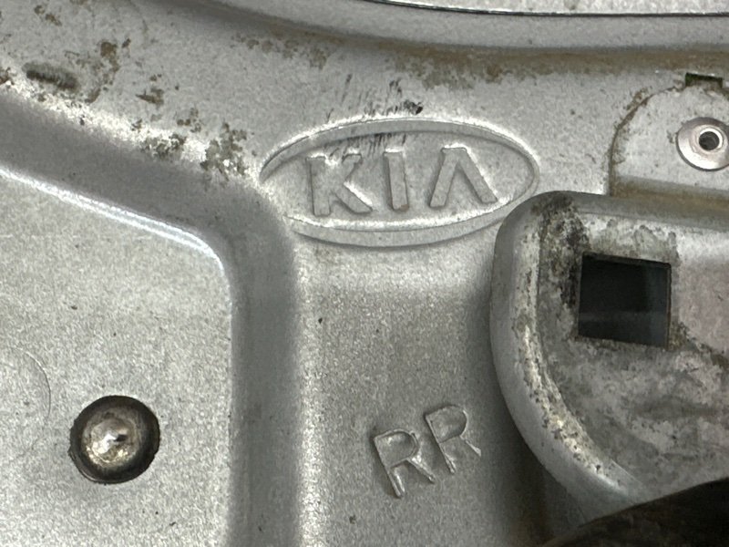 Механизм стеклоподъёмника Kia Cerato 1