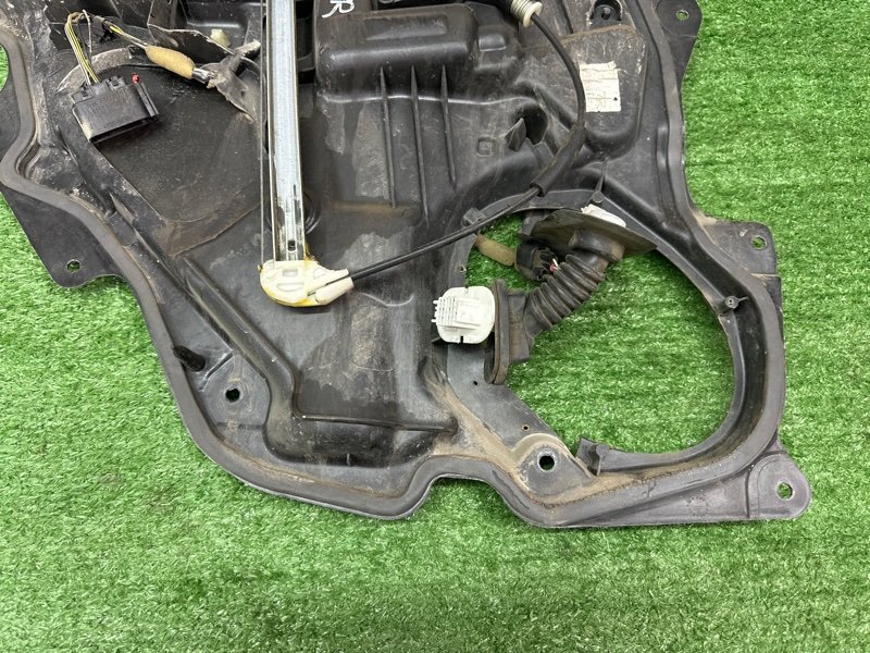 Механизм стеклоподъёмника Mazda 3 BK