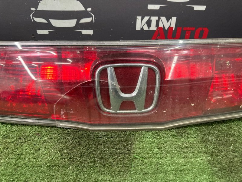 Фонарь в крышку багажника Honda Civic 5D