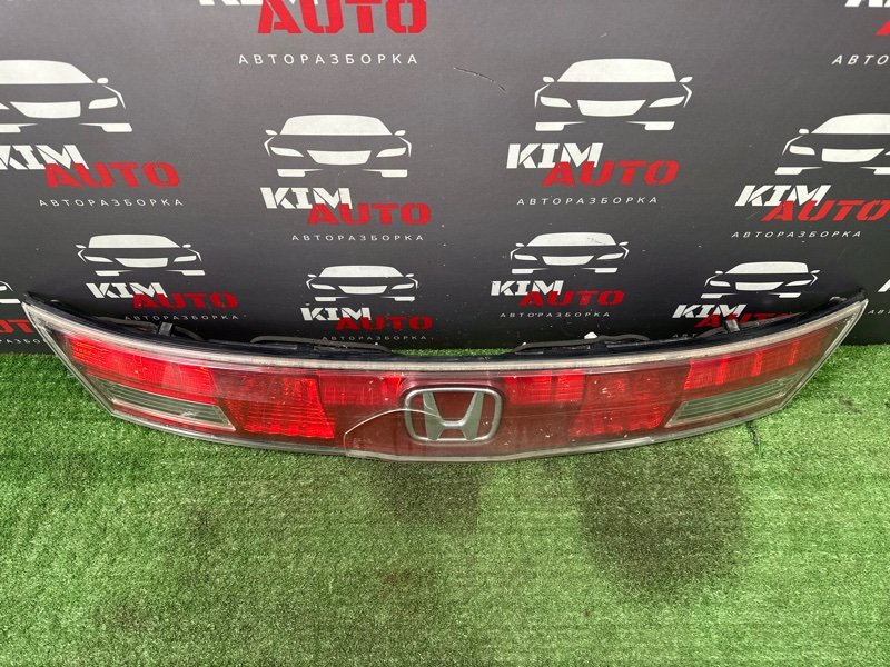 Фонарь в крышку багажника Honda Civic 5D