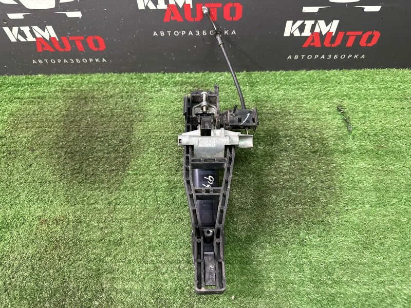 Ручка двери наружная в сборе Ford Focus 2