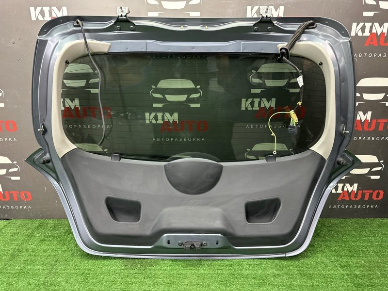 Крышка багажника Peugeot 207