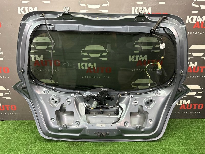 Крышка багажника Peugeot 207
