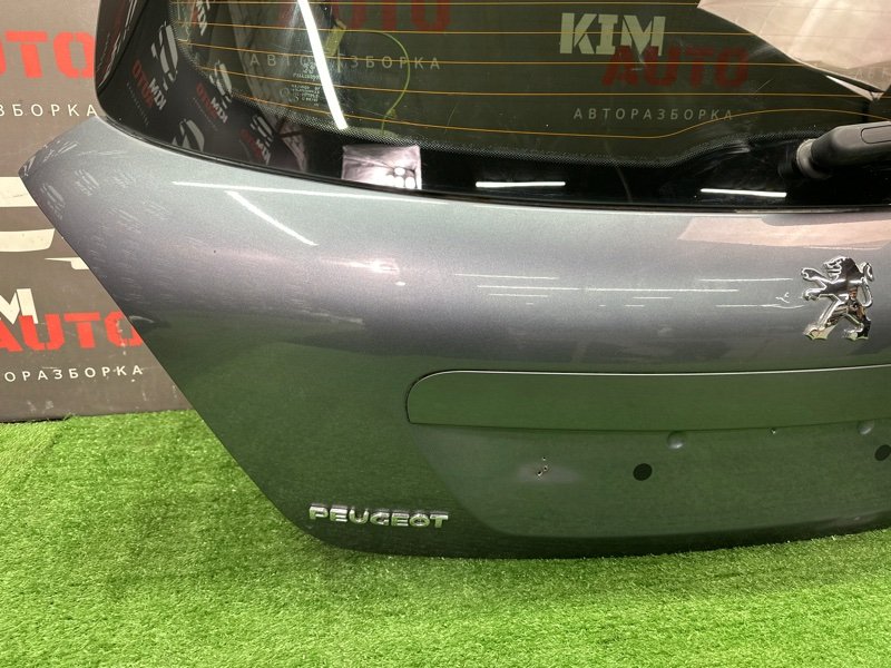 Крышка багажника Peugeot 207