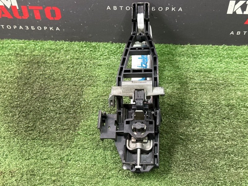 Ручка двери наружная в сборе Ford Focus 2