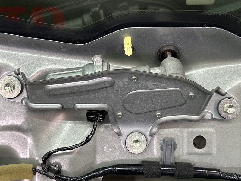 Крышка багажника Mazda 3 BL