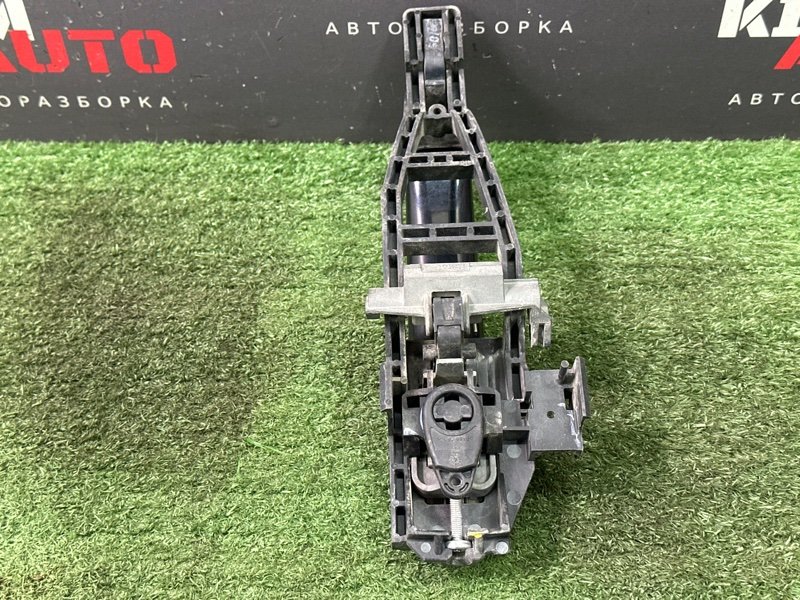 Ручка двери наружная Ford Focus 2